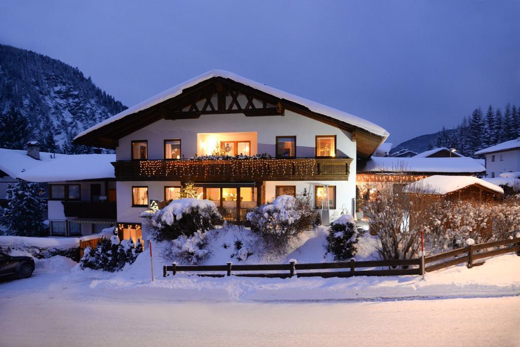 Alpen Appartements Marlene Ehrwald Esterno foto